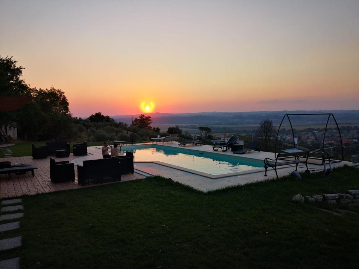 Tenuta Lisetta Monterotondo  Luaran gambar